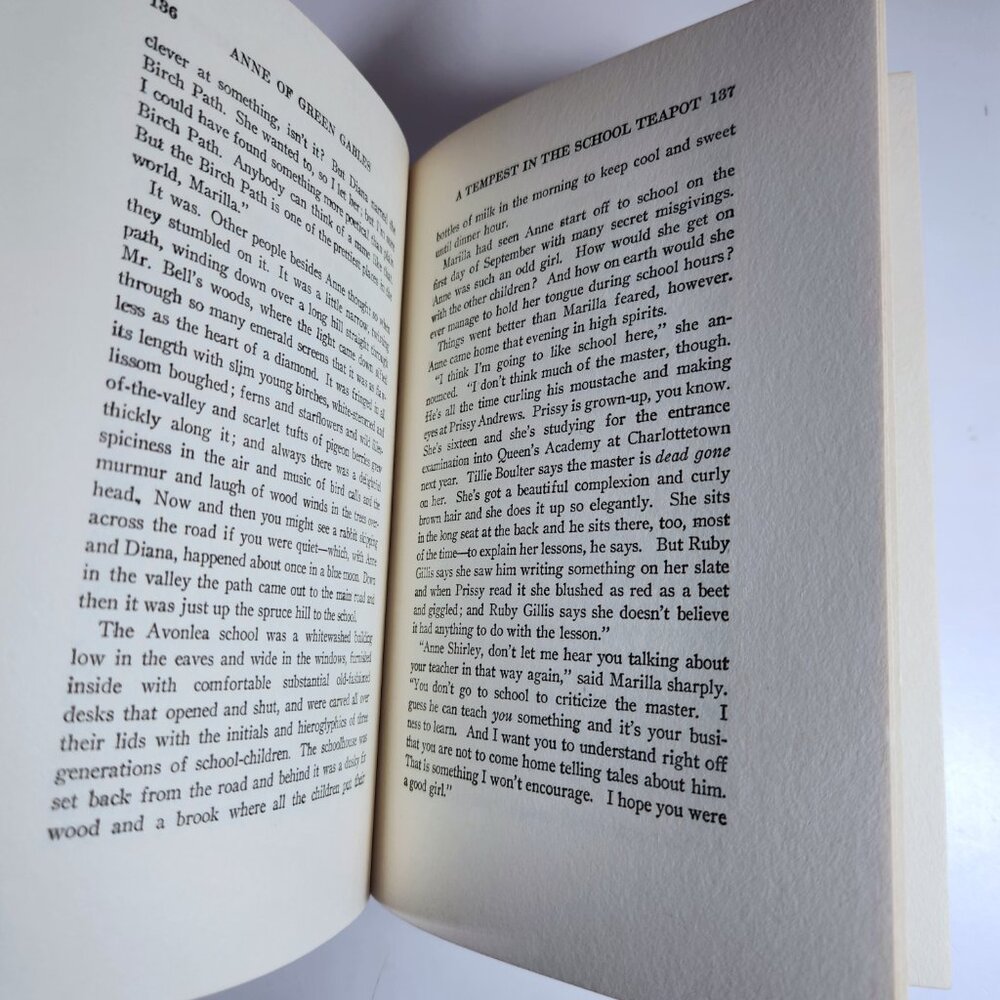 Anne of Green Gables L M Montgomery 1955 Hardcover D/J Mylar Wrap Ryerson Press - Picture 9 of 16